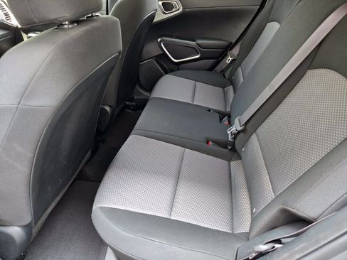 Used 2024 Kia Soul LX w/ Option Group 015 FWD image 19
