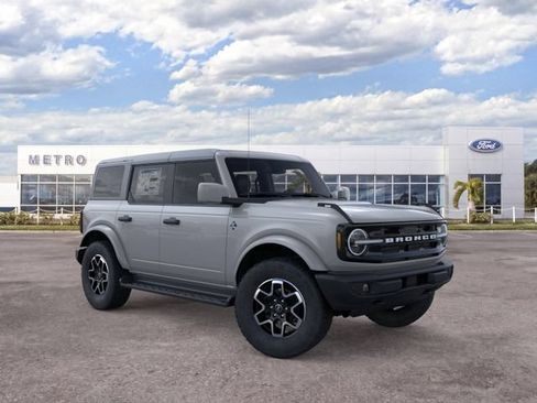New 2026 Ford Bronco Outer Banks AWD/4WD image 21