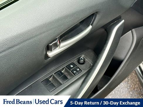 Used 2022 Toyota Corolla SE FWD image 24