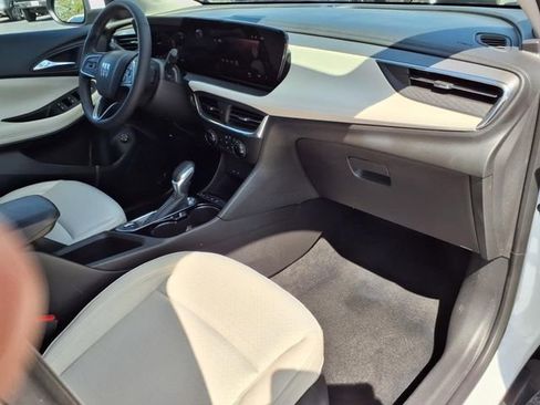 Certified 2025 Buick Encore GX Preferred w/ Advanced Technology Package image 24