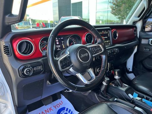 Used 2021 Jeep Gladiator Rubicon AWD/4WD image 7