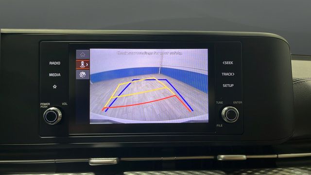 Used 2024 Kia Carnival LX FWD image 13