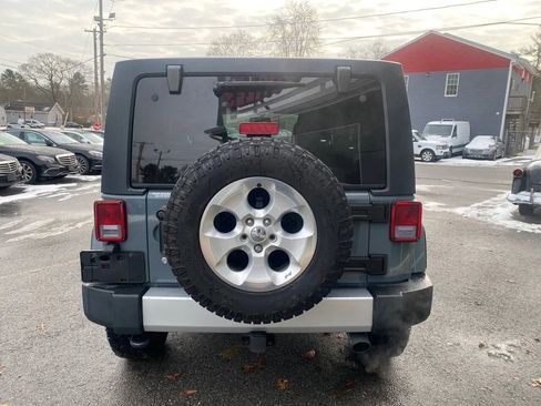 Used 2014 Jeep Wrangler Unlimited Sahara w/ Connectivity Group image 5