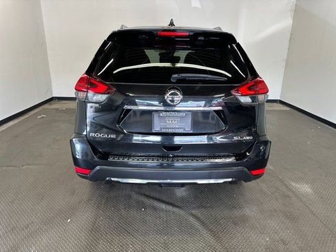 Used 2017 Nissan Rogue SL w/ SL Premium Package image 7