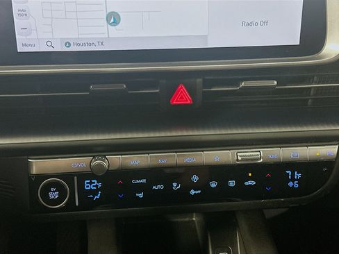 Used 2024 Hyundai Ioniq 6 SE image 24