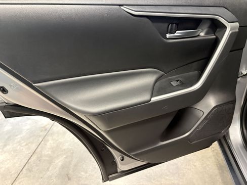 Certified 2025 Toyota RAV4 XLE AWD/4WD image 9