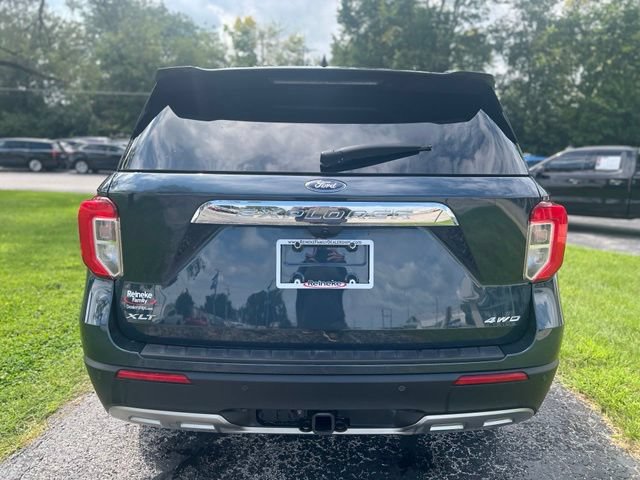 Used 2024 Ford Explorer XLT w/ Equipment Group 202A AWD/4WD image 7