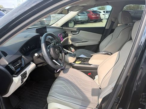 Used 2025 Acura RDX SH-AWD w/ Advance Package image 17