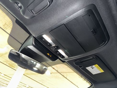 Used 2022 MAZDA MAZDA3 s image 31