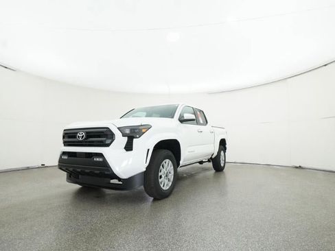 New 2025 Toyota Tacoma SR5 image 32