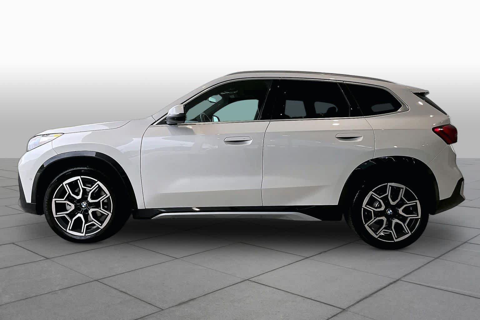 Used 2026 BMW X1 xDrive28i AWD/4WD image 32