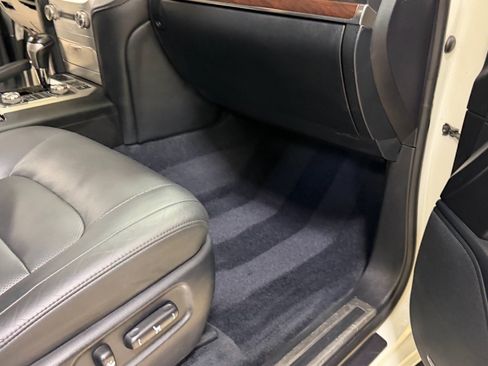 Used 2016 Toyota Land Cruiser AWD/4WD image 31