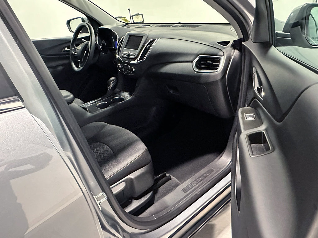 Used 2024 Chevrolet Equinox LT FWD image 25