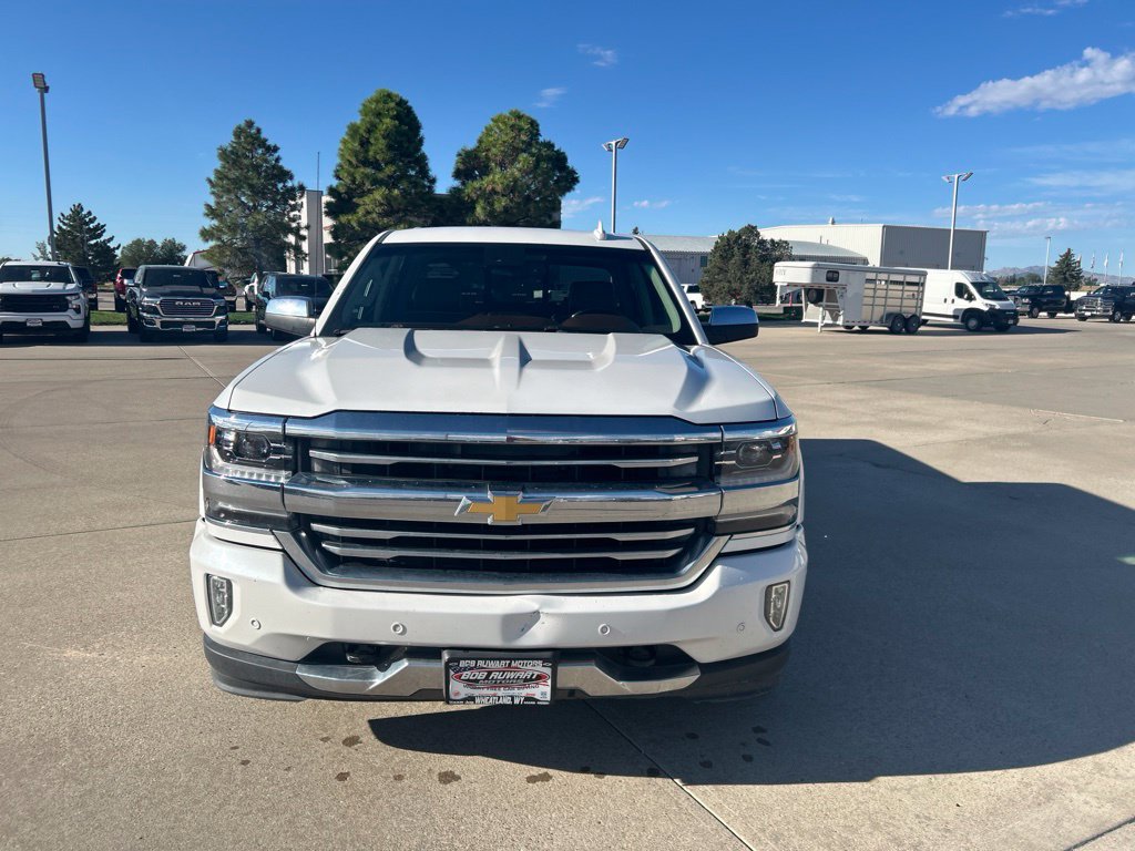 Used 2016 Chevrolet Silverado 1500 High Country w/ High Country Premium Package AWD/4WD image 8
