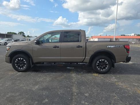 Used 2023 Nissan Titan PRO-4X w/ Pro-4x Convenience Package AWD/4WD image 5