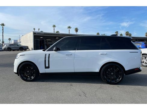 Used 2023 Land Rover Range Rover Long Wheelbase SE AWD/4WD image 2