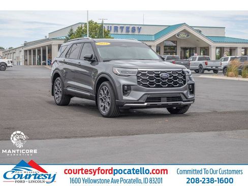 Used 2025 Ford Explorer Platinum w/ Ultimate Package AWD/4WD image 1