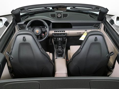 New 2026 Porsche 911 Carrera RWD image 39