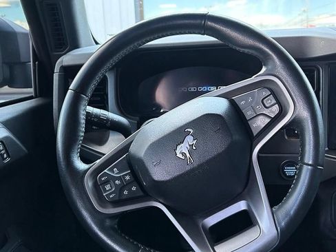 Used 2025 Ford Bronco Badlands AWD/4WD image 9