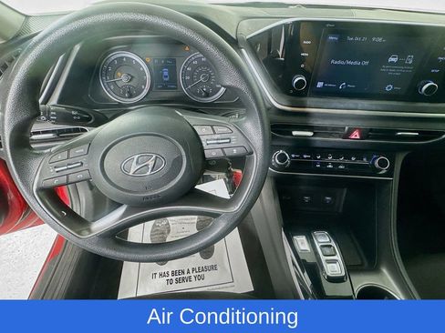 Used 2022 Hyundai Sonata SE image 13