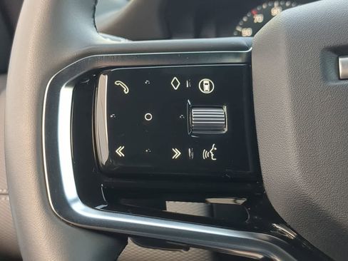 Certified 2025 Land Rover Discovery Sport Dynamic SE image 24