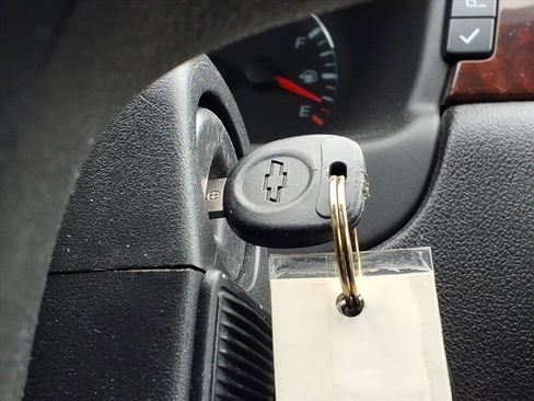 Used 2009 Chevrolet Impala LT image 16