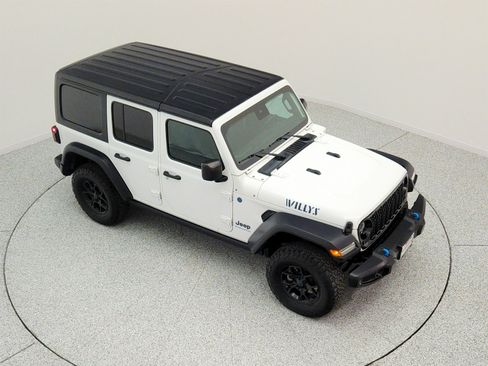 Used 2024 Jeep Wrangler Unlimited AWD/4WD image 24