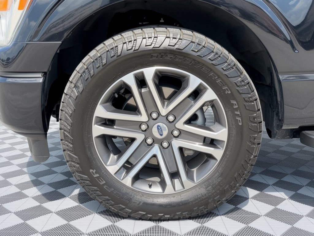 Used 2021 Ford F150 XL w/ STX Appearance Package RWD image 13