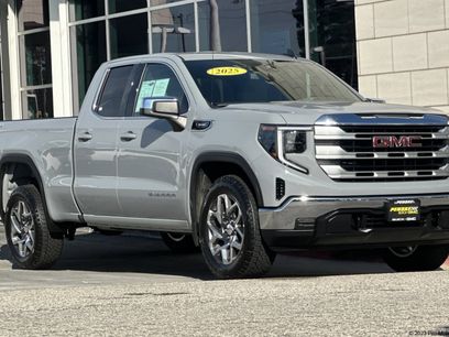 Used 2025 GMC Sierra 1500 SLE