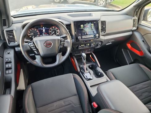 Used 2024 Nissan Frontier Pro-X w/ Technology Package image 17