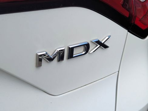 Used 2022 Acura MDX FWD w/ Technology Package image 12