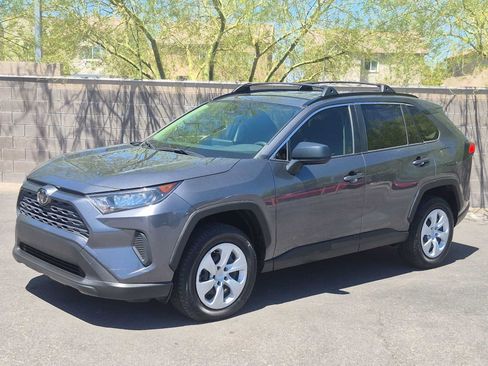 Used 2019 Toyota RAV4 LE w/ All Weather Liner Package AWD/4WD image 4