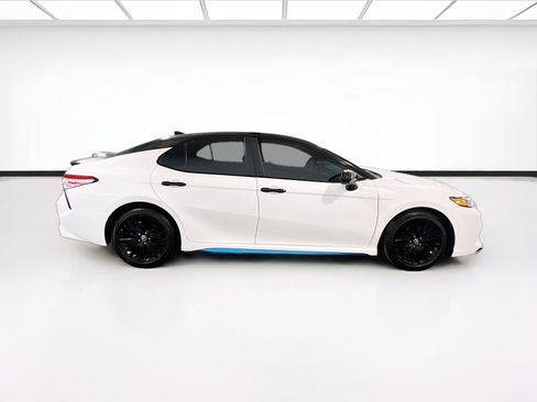 Used 2020 Toyota Camry SE w/ Carpet Mat Package FWD image 22
