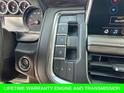 Used 2021 Chevrolet Suburban LT w/ LT Signature Package RWD image 31