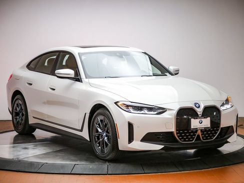 Certified 2023 BMW i4 eDrive35 w/ Premium Package RWD image 6