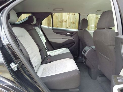 Used 2023 Chevrolet Equinox LS FWD image 10
