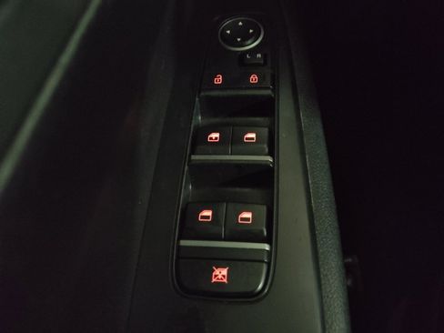 Used 2020 Kia Forte LXS FWD image 27