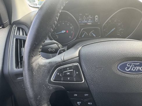 Used 2015 Ford Focus SE w/ SE Sport Package FWD image 25