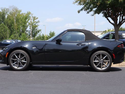 Certified 2023 MAZDA MX-5 Miata Grand Touring w/ Weather Package RWD image 5