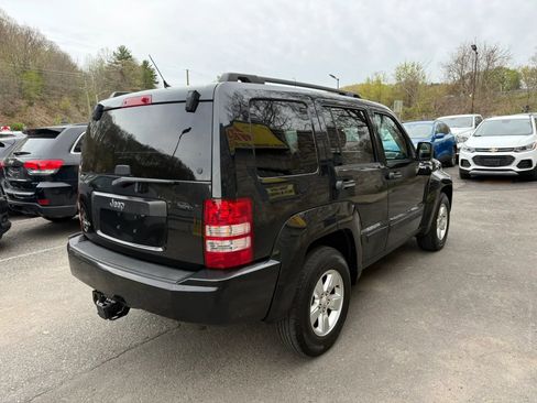 Used 2012 Jeep Liberty Sport w/ Popular Equipment Group AWD/4WD image 3