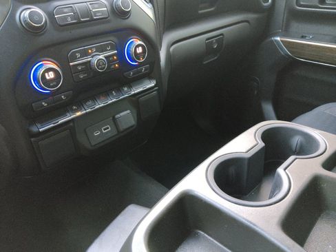 Used 2021 Chevrolet Silverado 1500 LT RWD image 26