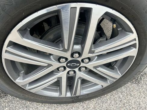Used 2023 Chevrolet Traverse High Country w/ LPO, Floor Liner Package FWD image 4