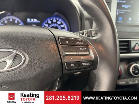 Used 2021 Hyundai Kona SEL Plus w/ Cargo Package image 27