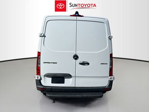 Used 2025 Mercedes-Benz Sprinter 2500 image 5