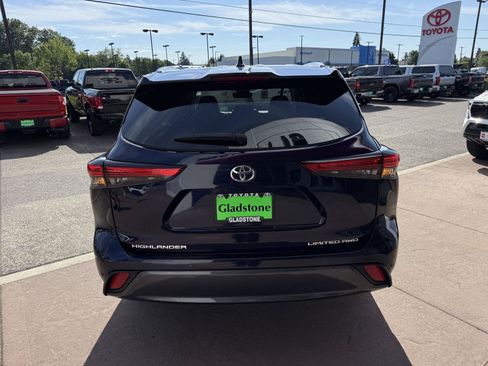Used 2023 Toyota Highlander Limited AWD/4WD image 5