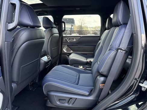 New 2026 INFINITI QX80 4WD image 17