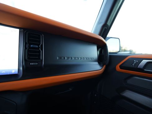 Used 2022 Ford Bronco Wildtrak image 56