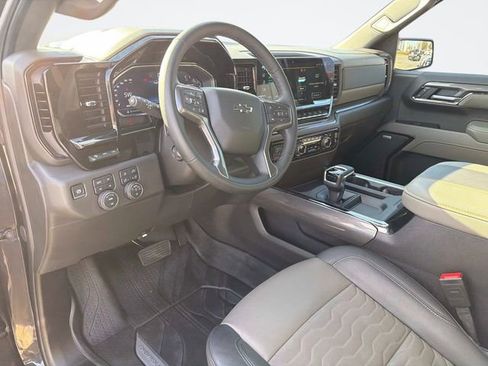 Used 2024 Chevrolet Silverado 1500 ZR2 w/ Technology Package image 29