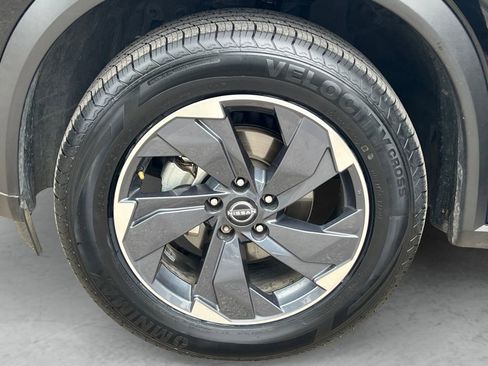 Certified 2024 Nissan Rogue SV image 23