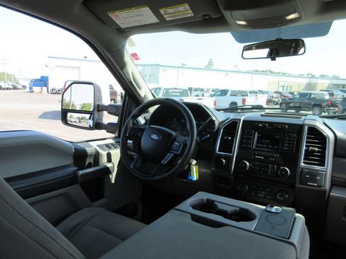 Used 2018 Ford F250 XLT AWD/4WD image 23
